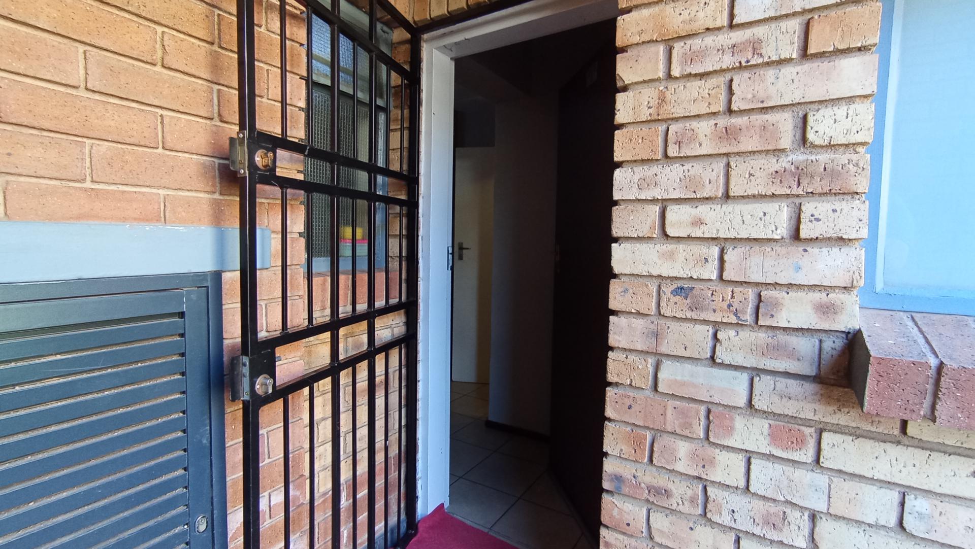Front View of property in Erand Gardens
