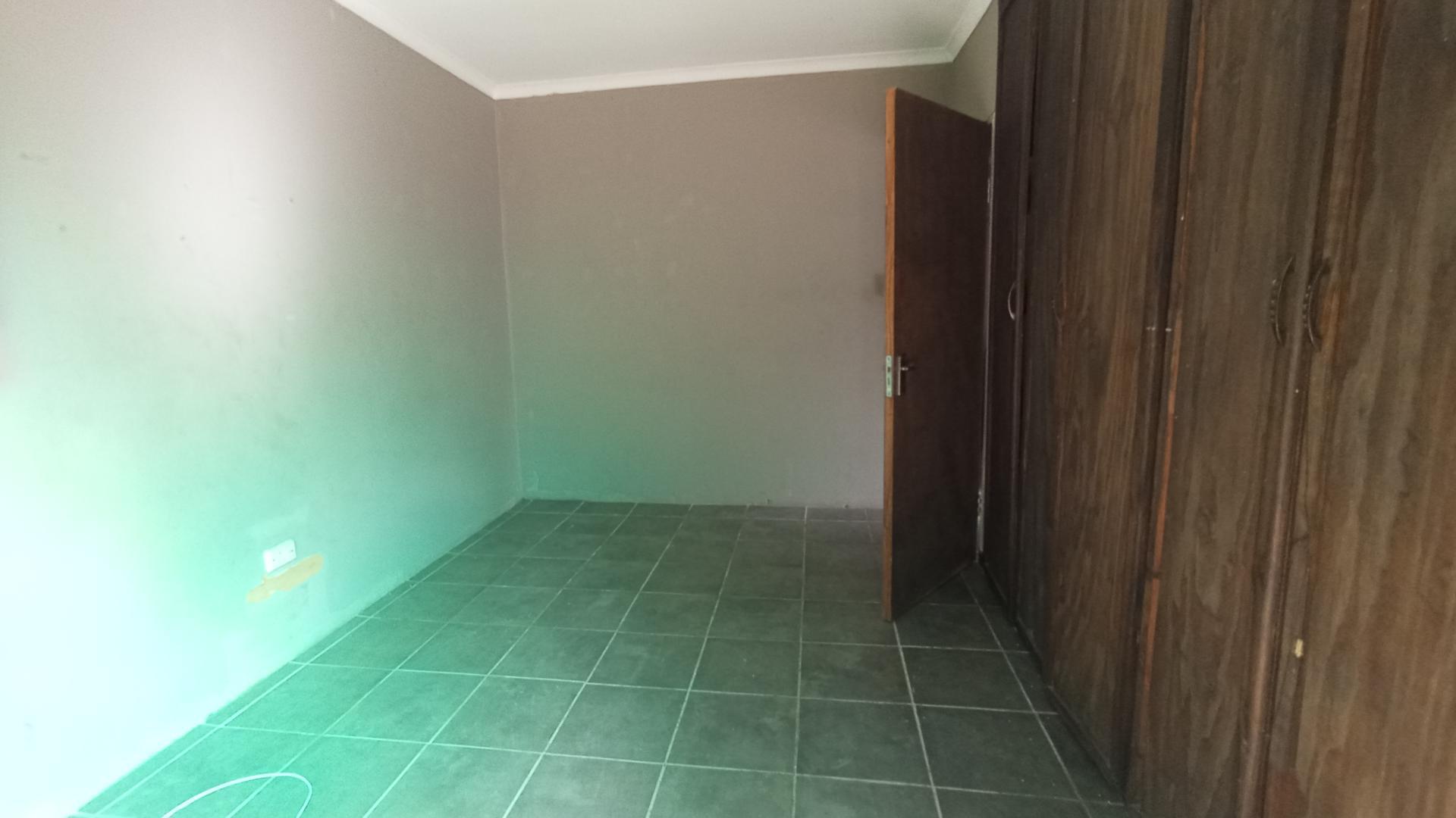 Bed Room 2 - 12 square meters of property in Ocean View - DBN