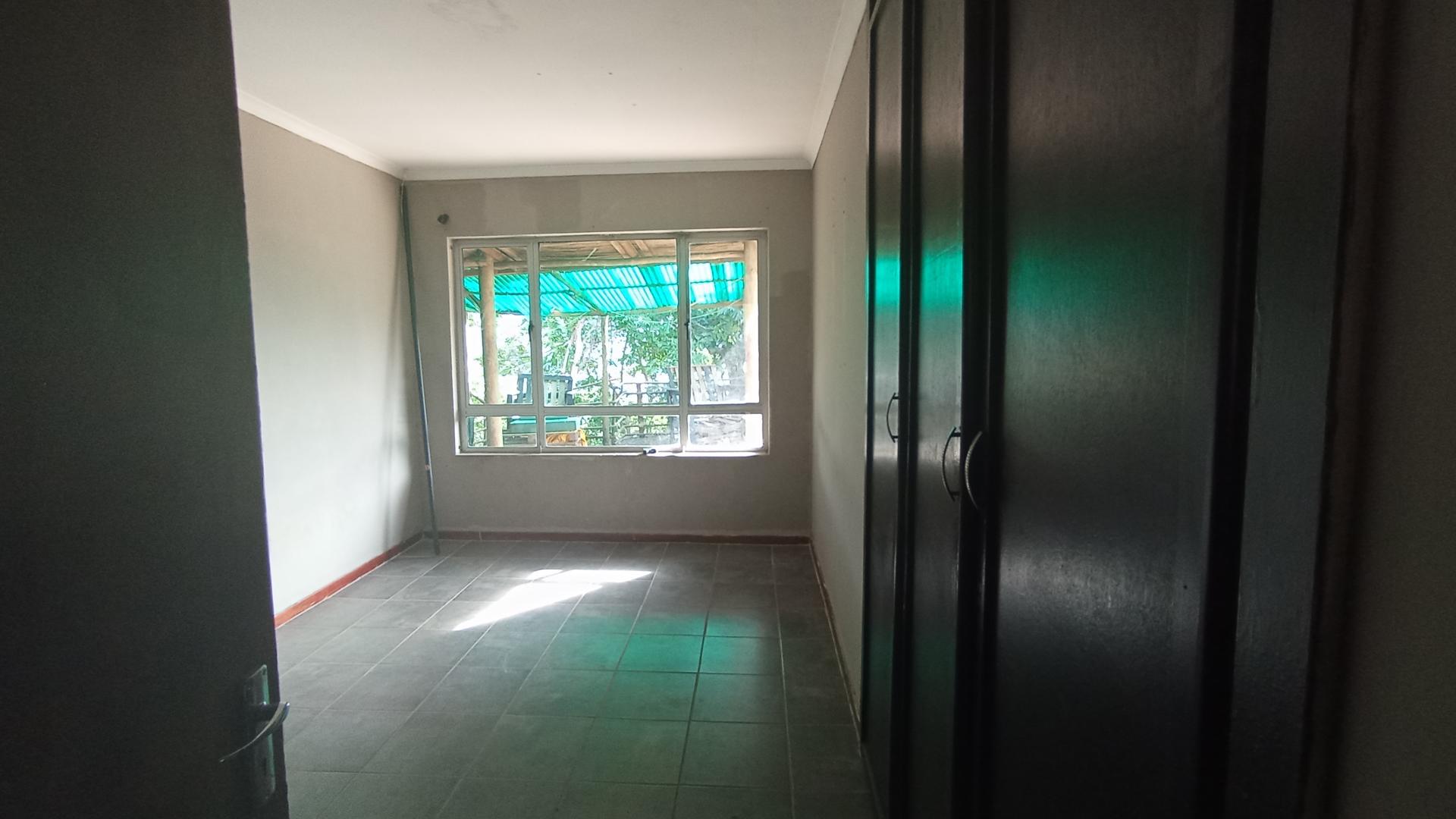 Bed Room 2 - 12 square meters of property in Ocean View - DBN