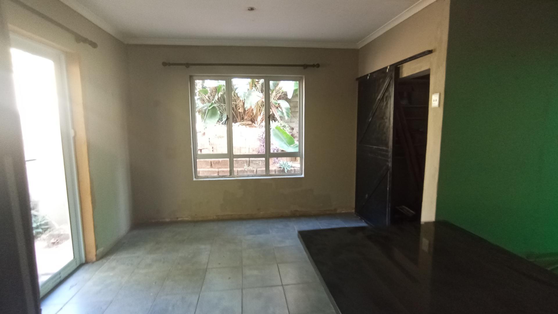 Dining Room - 13 square meters of property in Ocean View - DBN