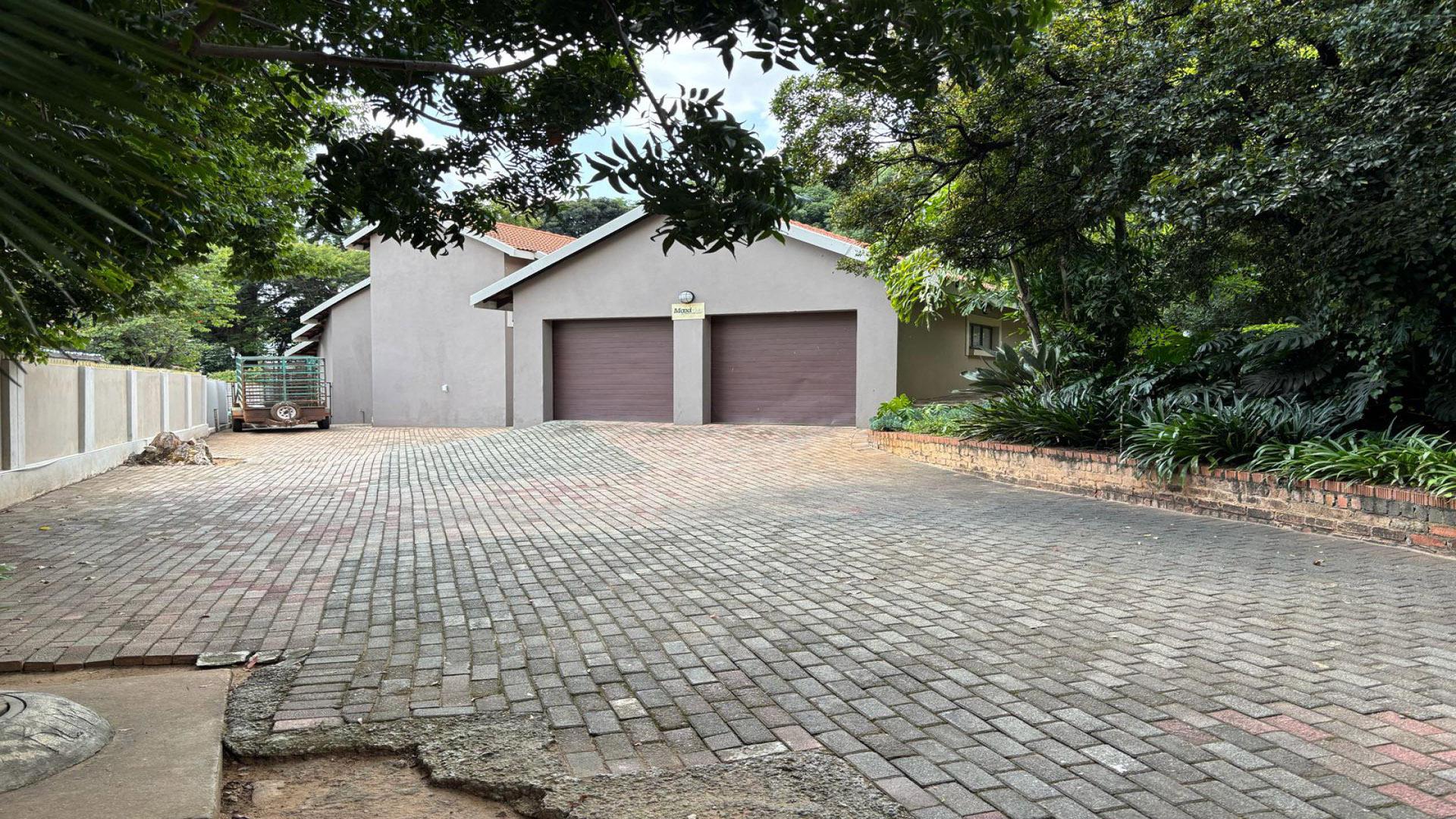 Front View of property in Cashan