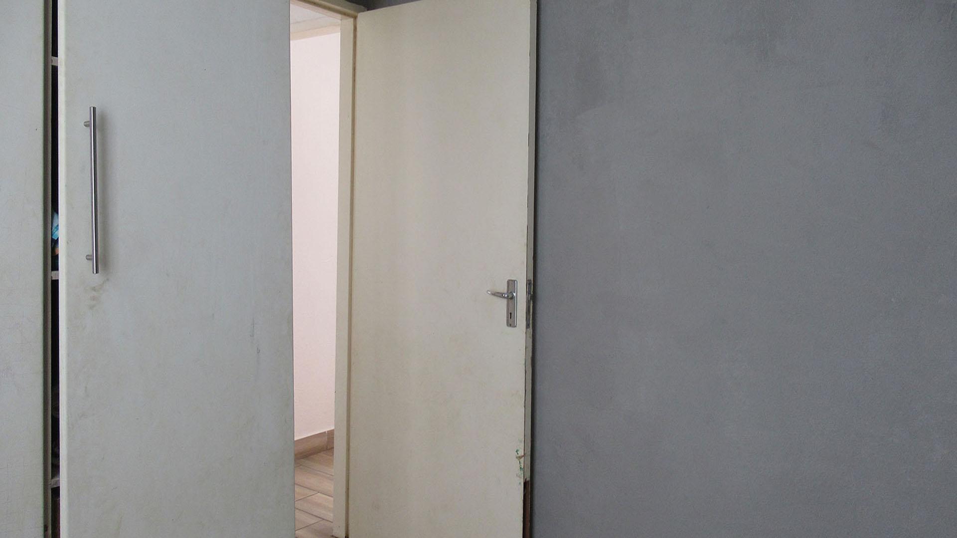Bed Room 2 - 9 square meters of property in Protea Glen