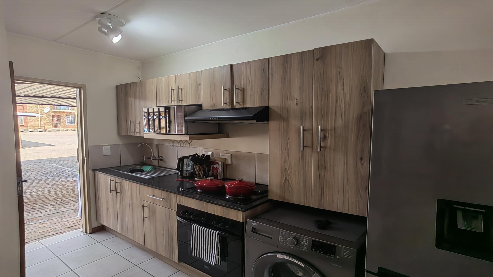 Kitchen - 3 square meters of property in Lotus Gardens