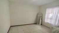 Bed Room 2 - 10 square meters of property in Lotus Gardens
