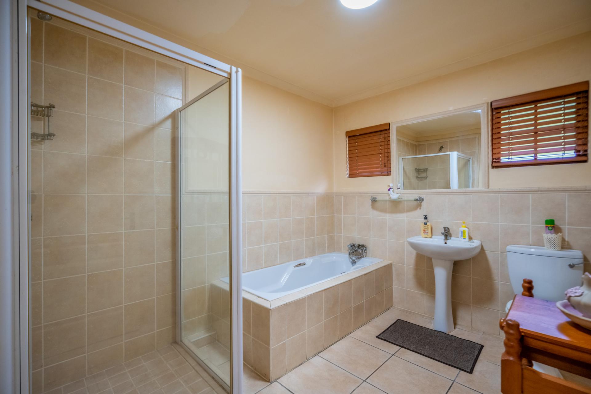  of property in Bothas Hill 