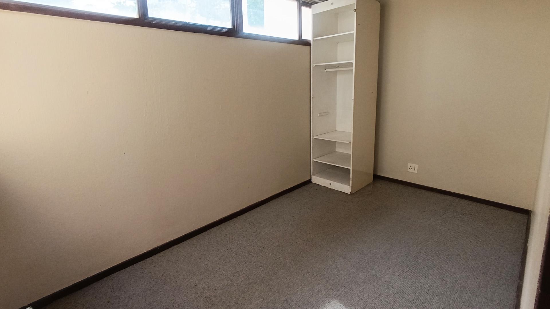 Bed Room 2 - 124 square meters of property in Pinetown 