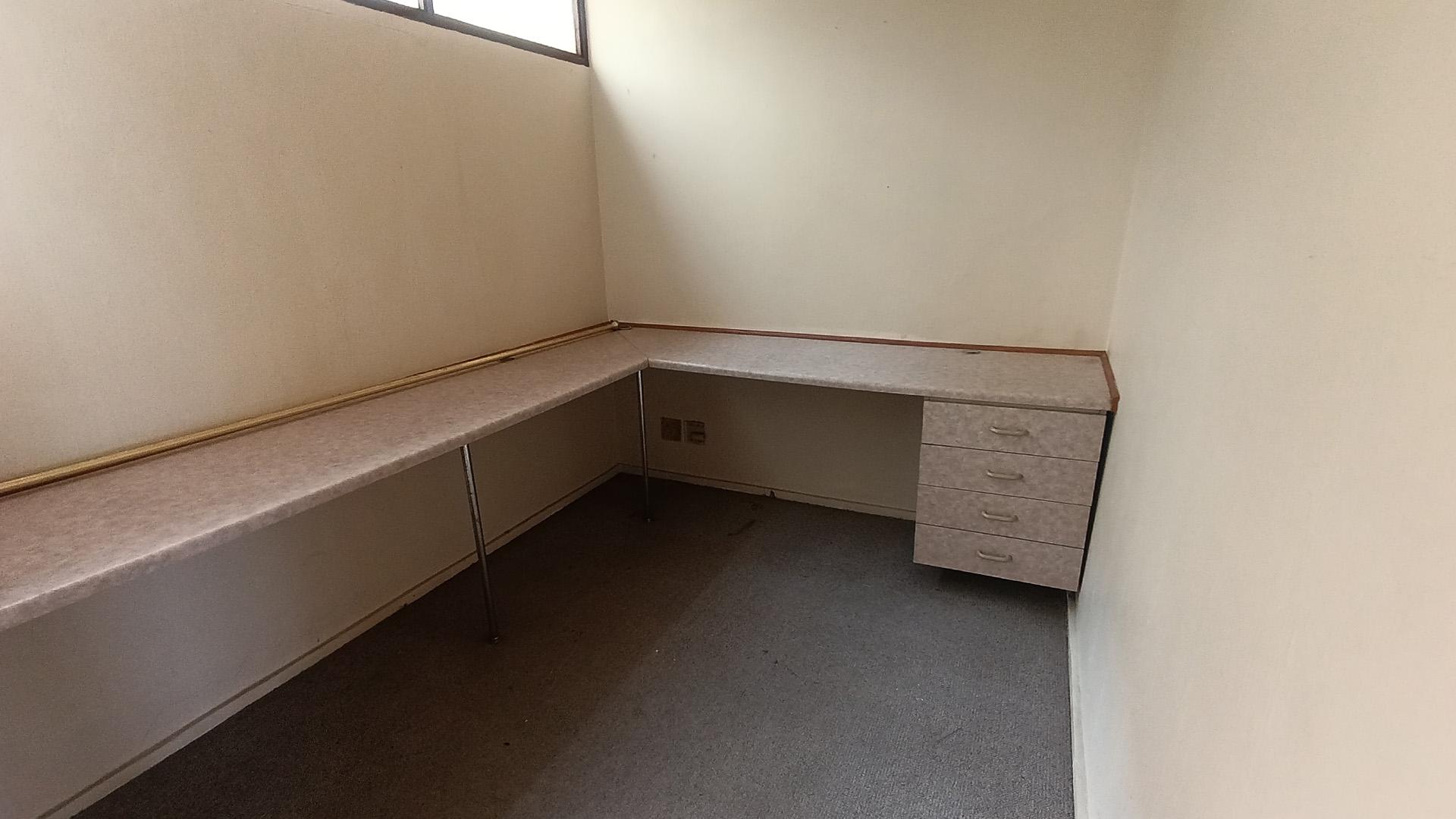 Study - 43 square meters of property in Pinetown 