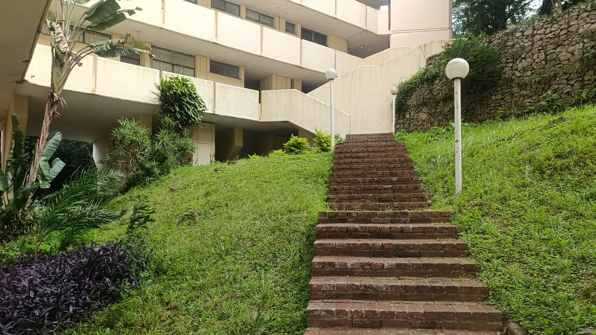 Spaces - 100 square meters of property in Pinetown 