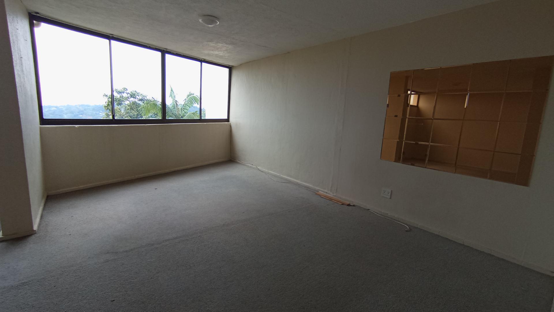Dining Room - 115 square meters of property in Pinetown 