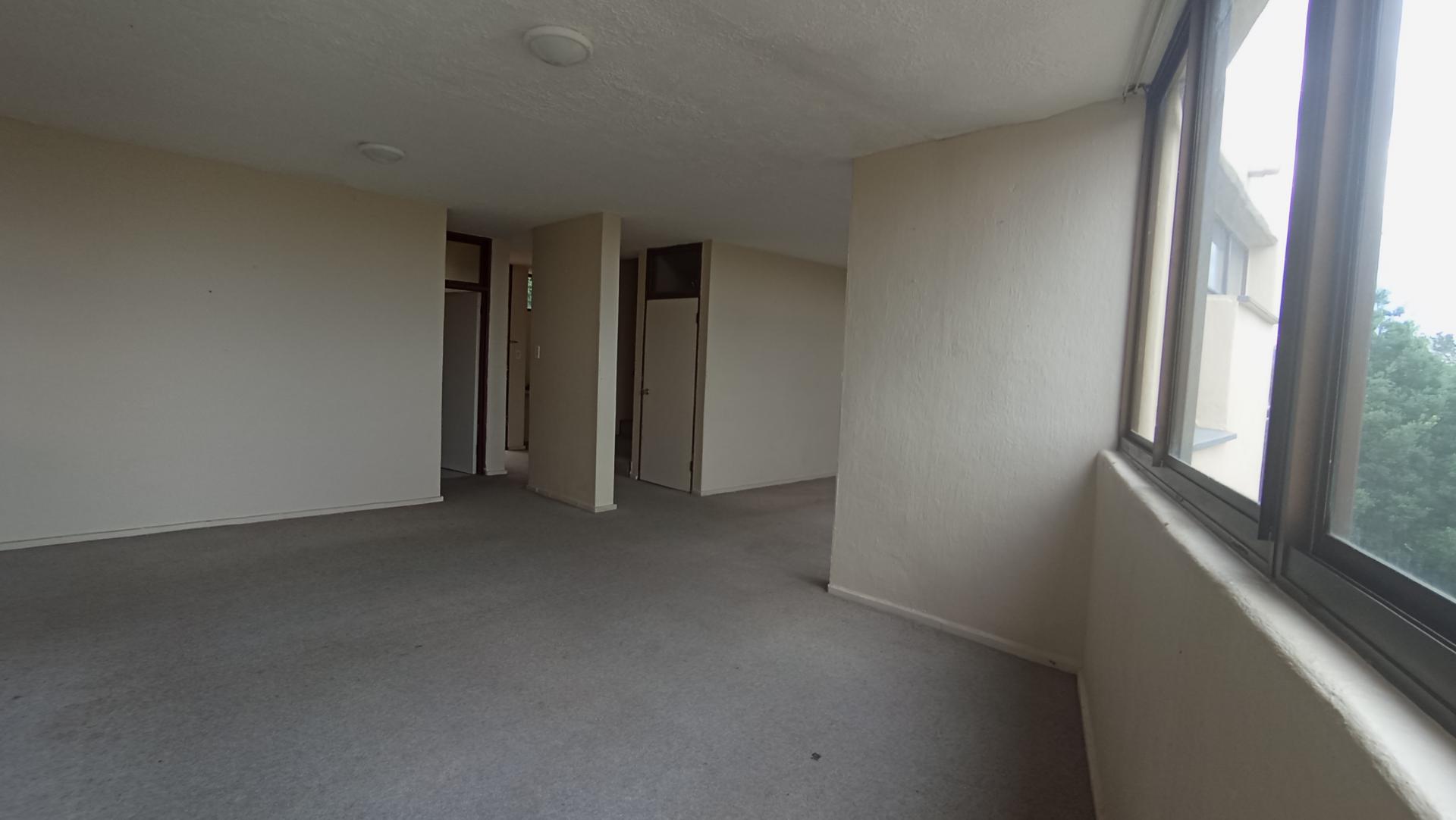 Dining Room - 115 square meters of property in Pinetown 