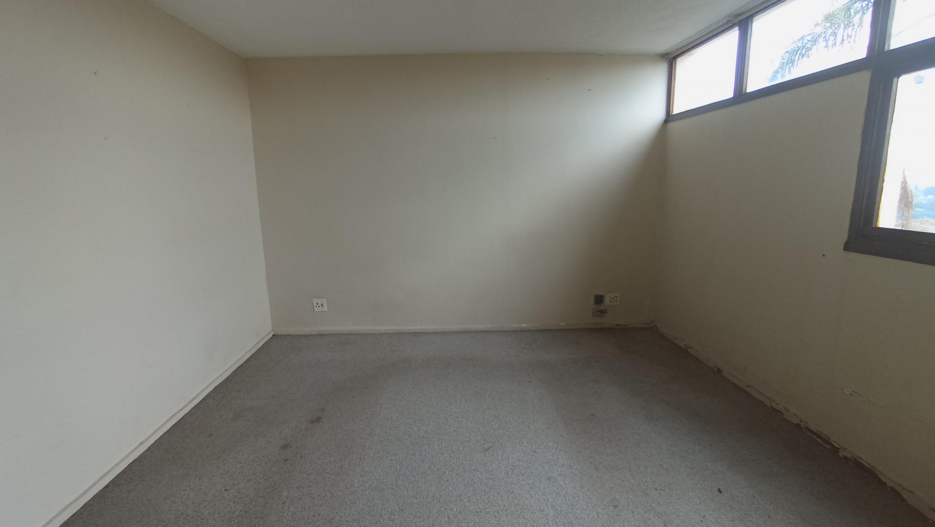 Bed Room 2 - 124 square meters of property in Pinetown 
