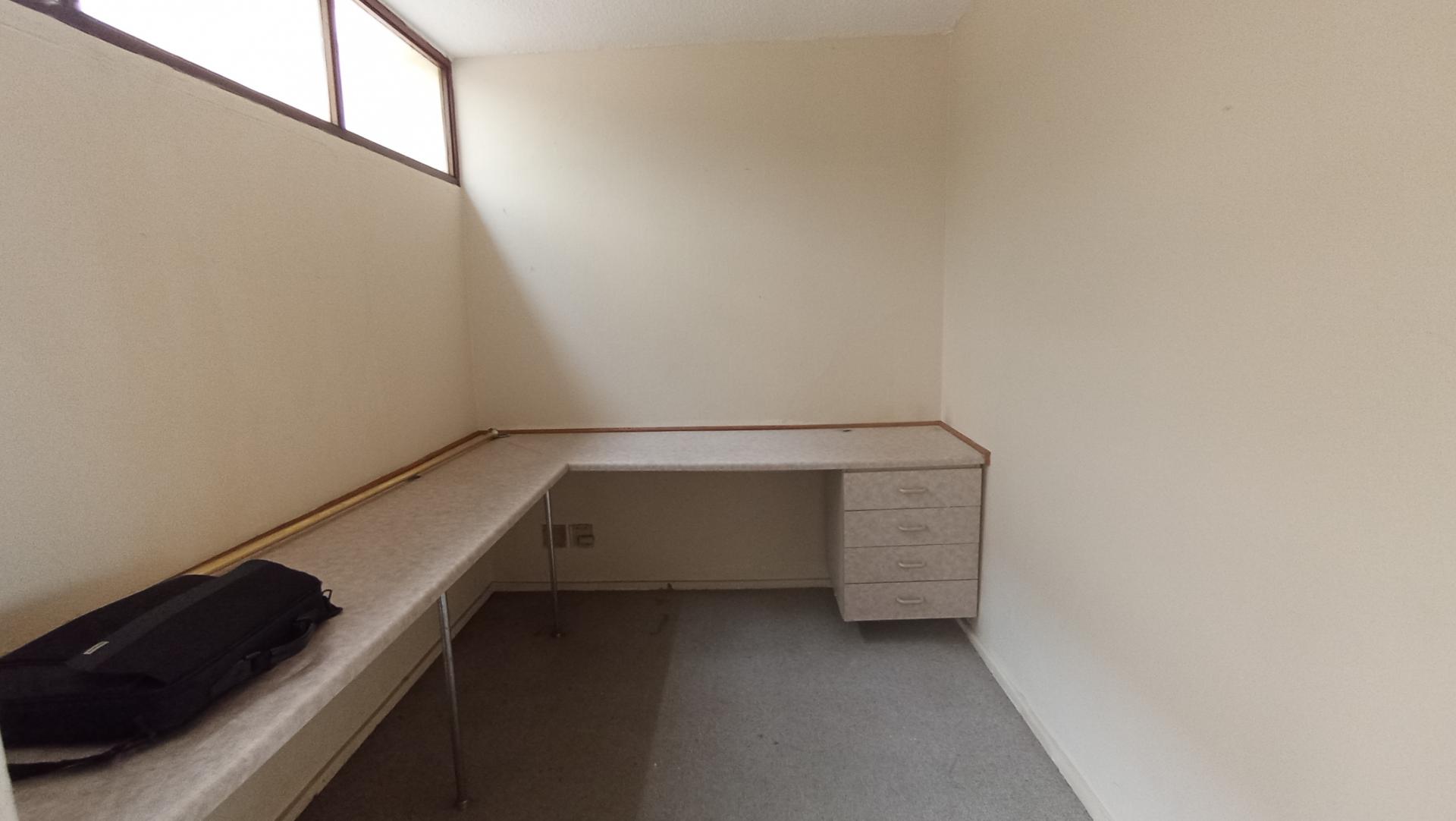 Study - 6 square meters of property in Pinetown 