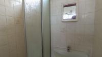 Bathroom 2 - 19 square meters of property in Pinetown 