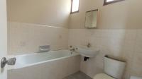 Bathroom 2 - 5 square meters of property in Pinetown 