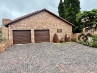  of property in Helderkruin