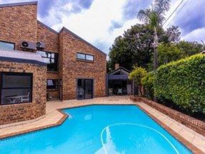 6 Bedroom House for Sale For Sale in Moreletapark - MR708093