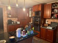  of property in Geelhoutpark