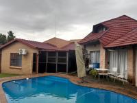  of property in Geelhoutpark