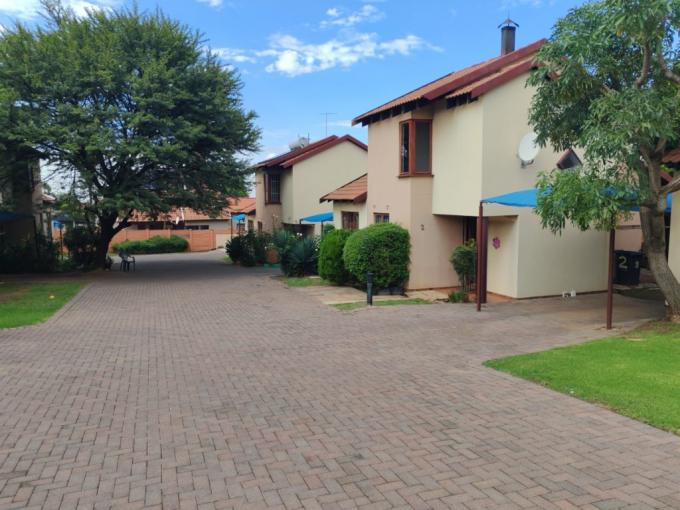 3 Bedroom Simplex for Sale For Sale in Liefde en Vrede - MR708147