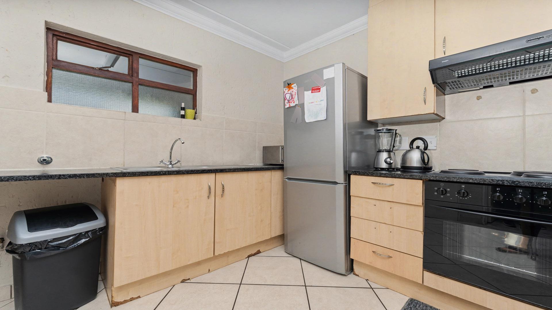 Kitchen of property in Paulshof