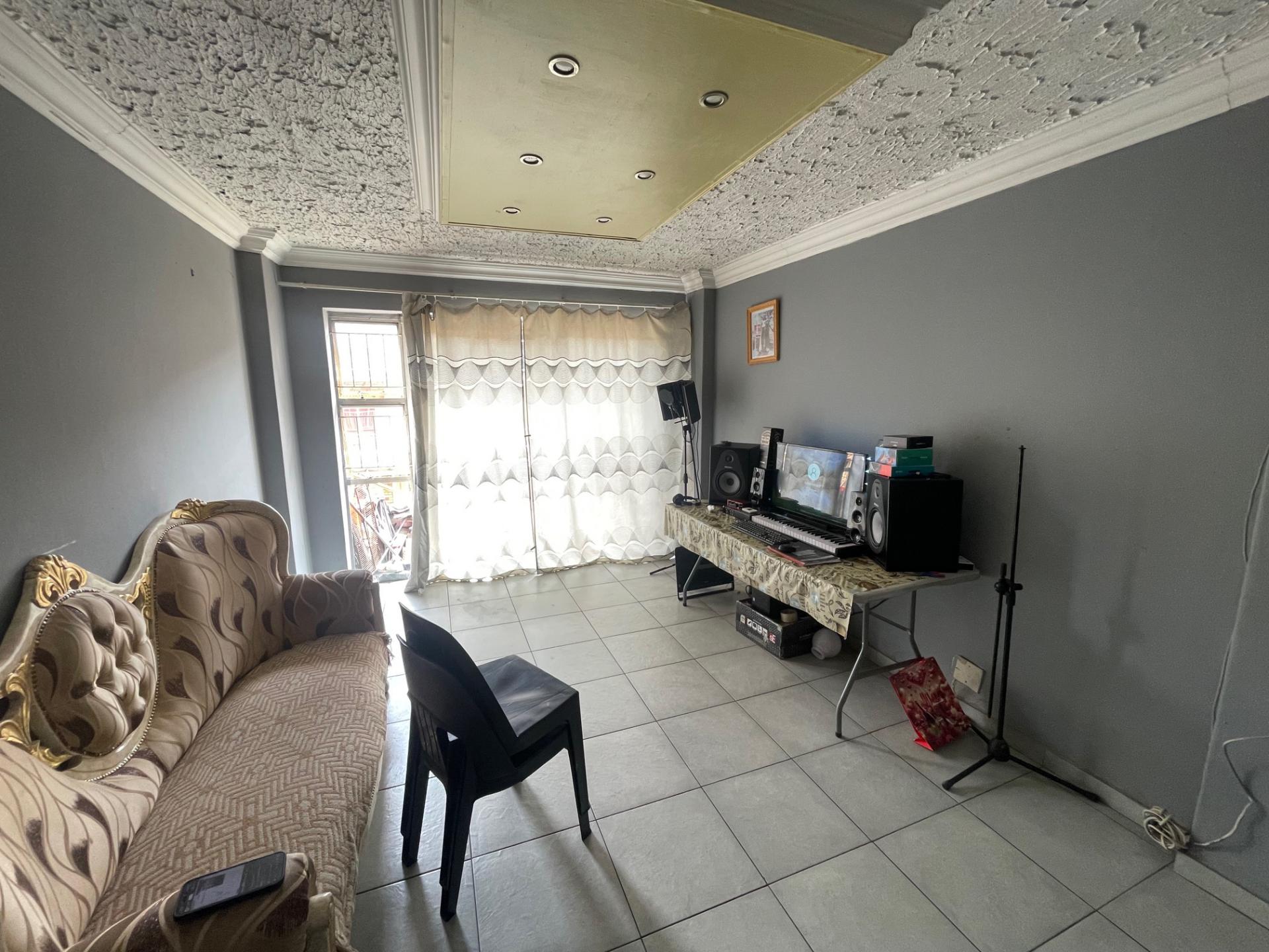  of property in Silverton