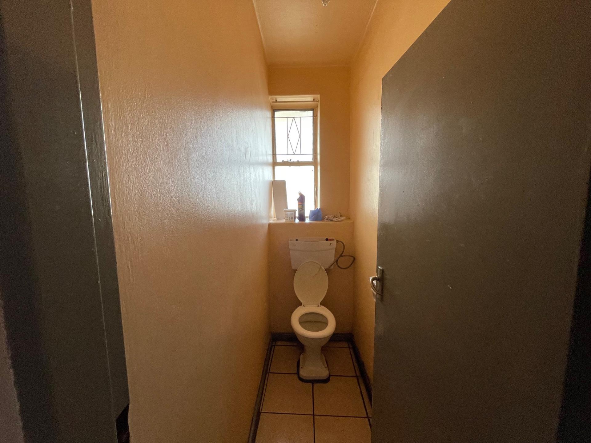  of property in Sunnyside