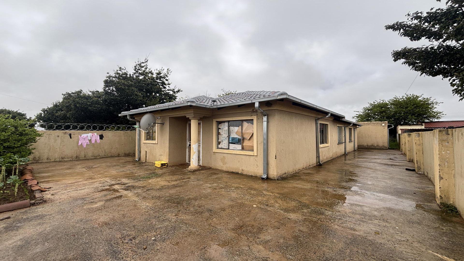 Front View of property in Finsbury