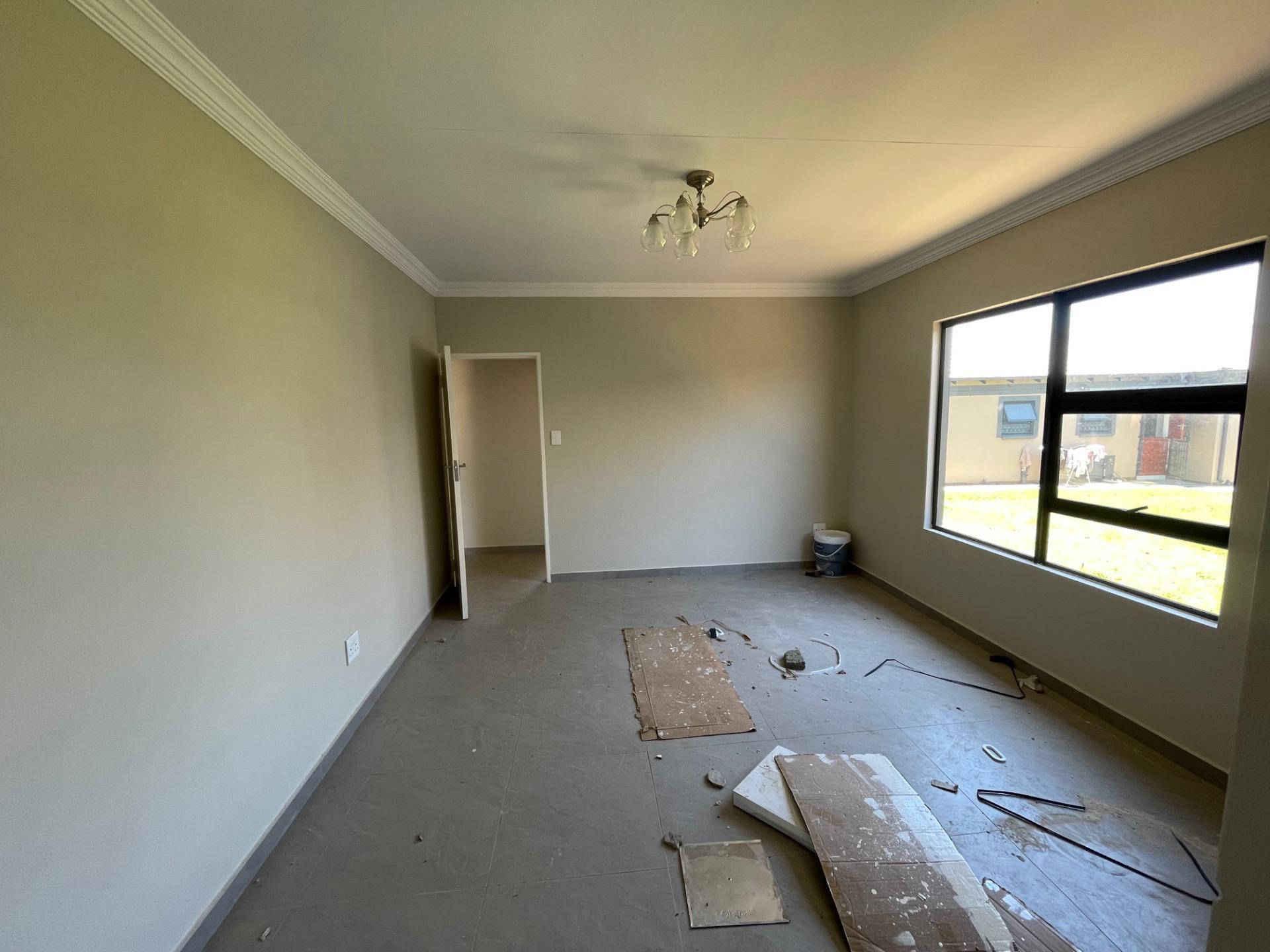  of property in Heatherview