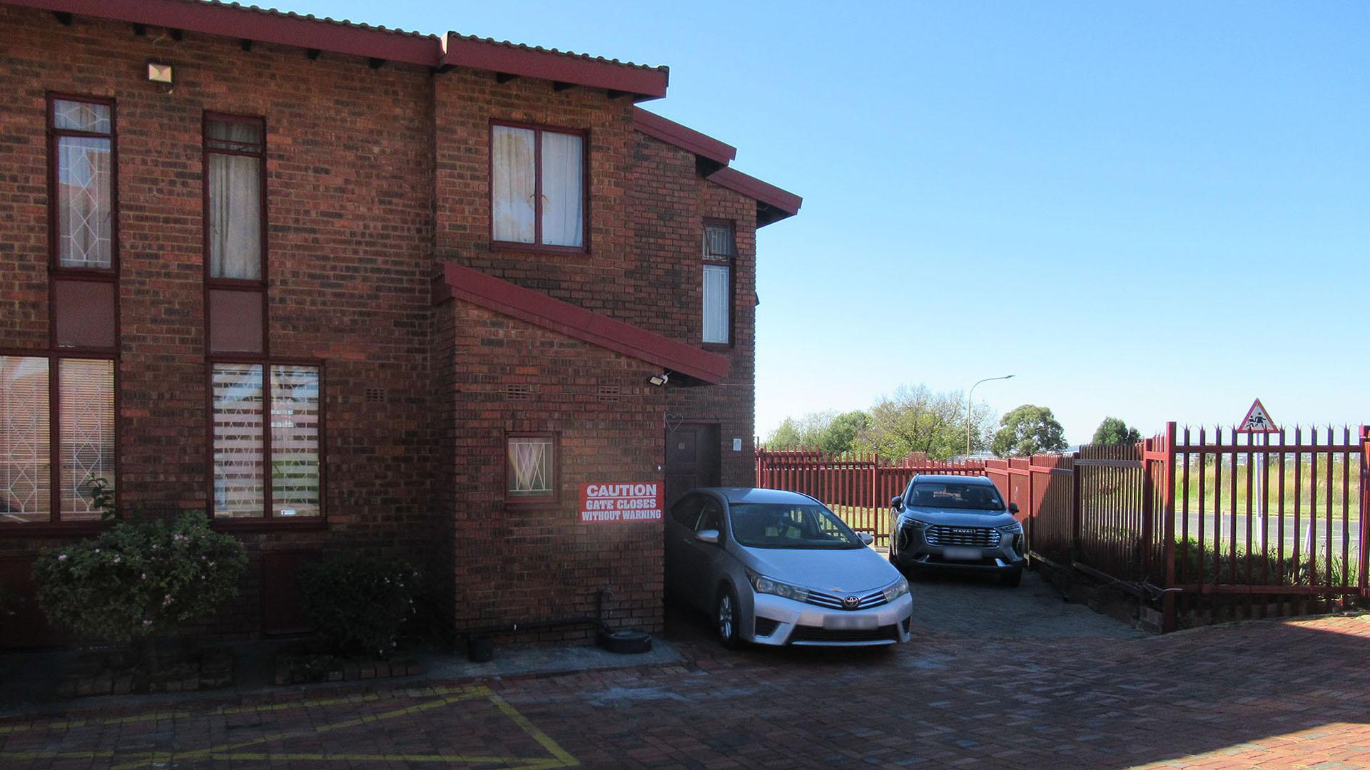 Front View of property in The Hill