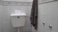 Bathroom 1 - 3 square meters of property in The Hill