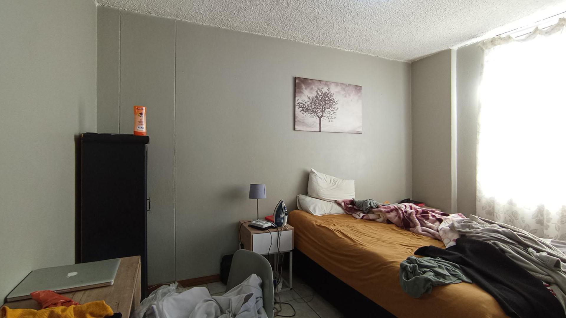 Bed Room 1 - 13 square meters of property in Sunnyside