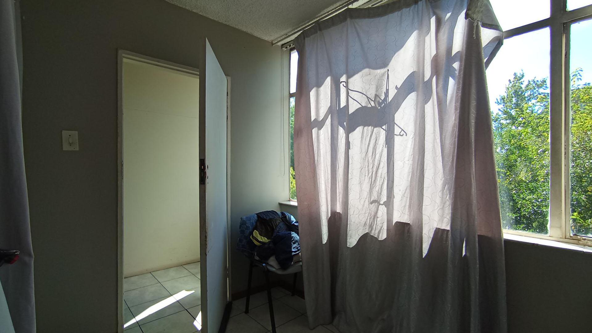 Study - 8 square meters of property in Sunnyside