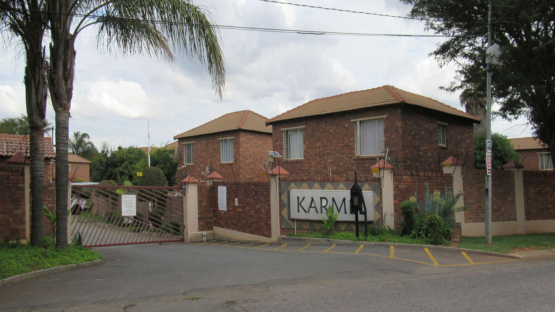 Front View of property in Florida Glen