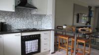 Kitchen - 10 square meters of property in Florida Glen