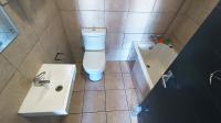 Bathroom 1 - 4 square meters of property in Belhar