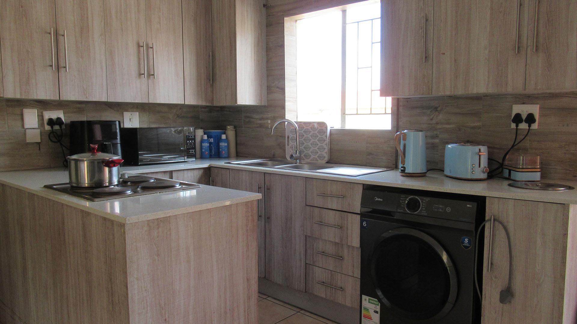 Kitchen - 9 square meters of property in Groblerpark