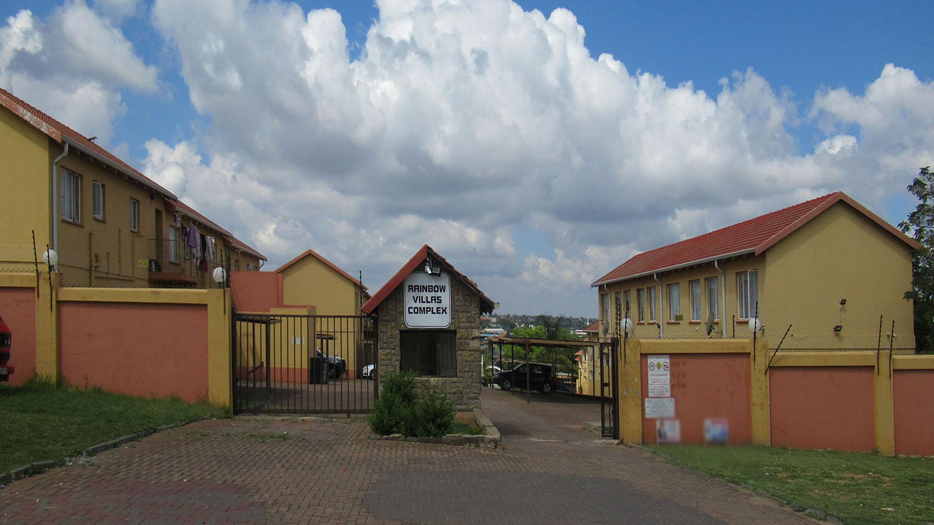 Front View of property in Groblerpark