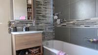 Bathroom 1 - 6 square meters of property in Groblerpark