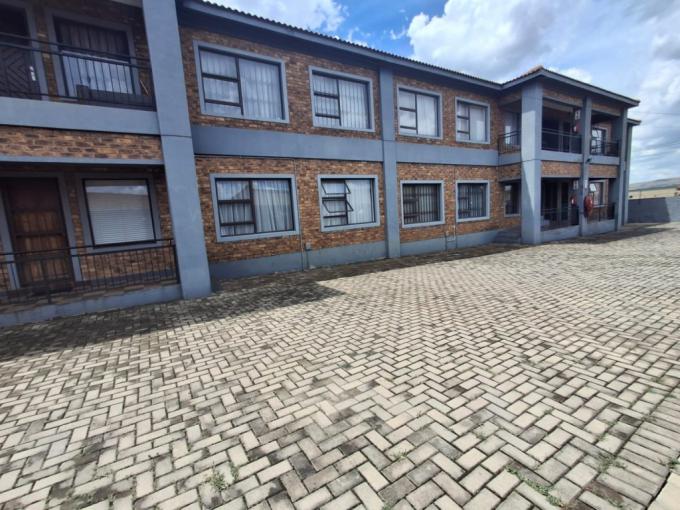 2 Bedroom Apartment for Sale For Sale in Bergsig - Heidelberg - MR708228