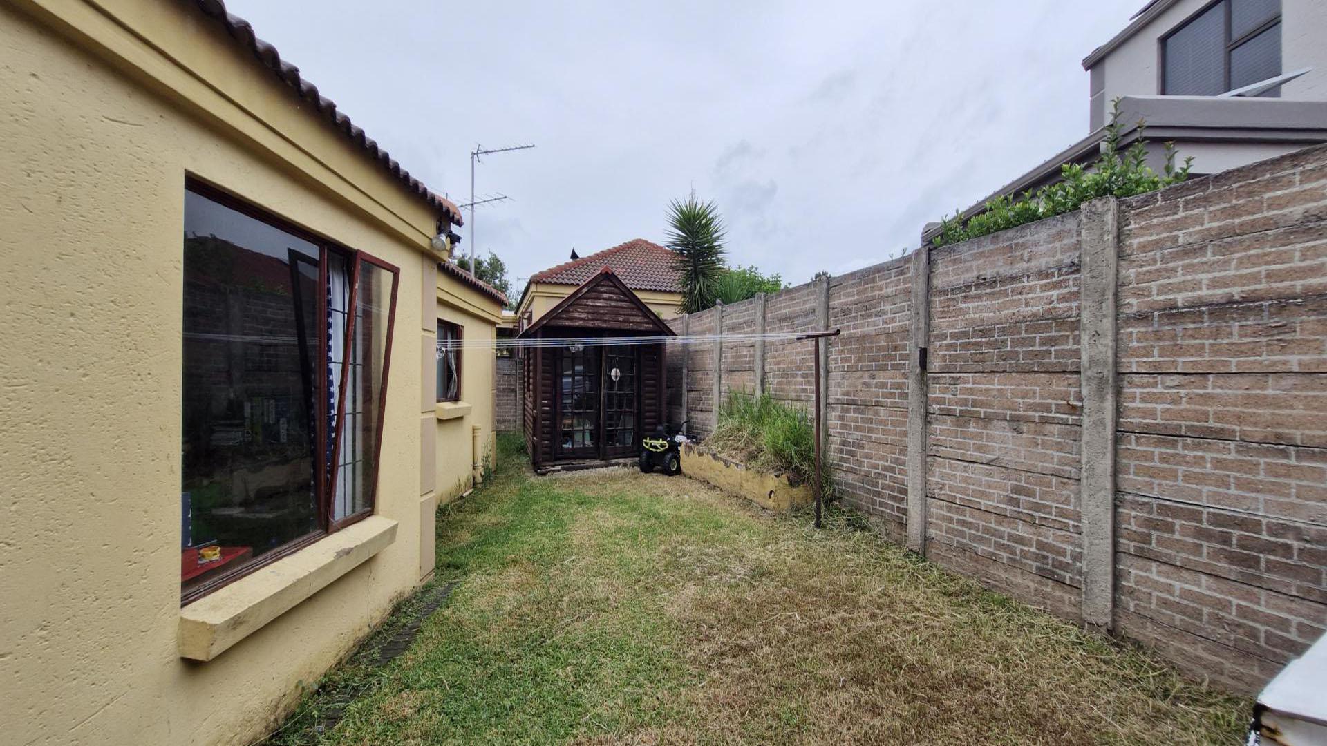 Spaces of property in Barbeque Downs