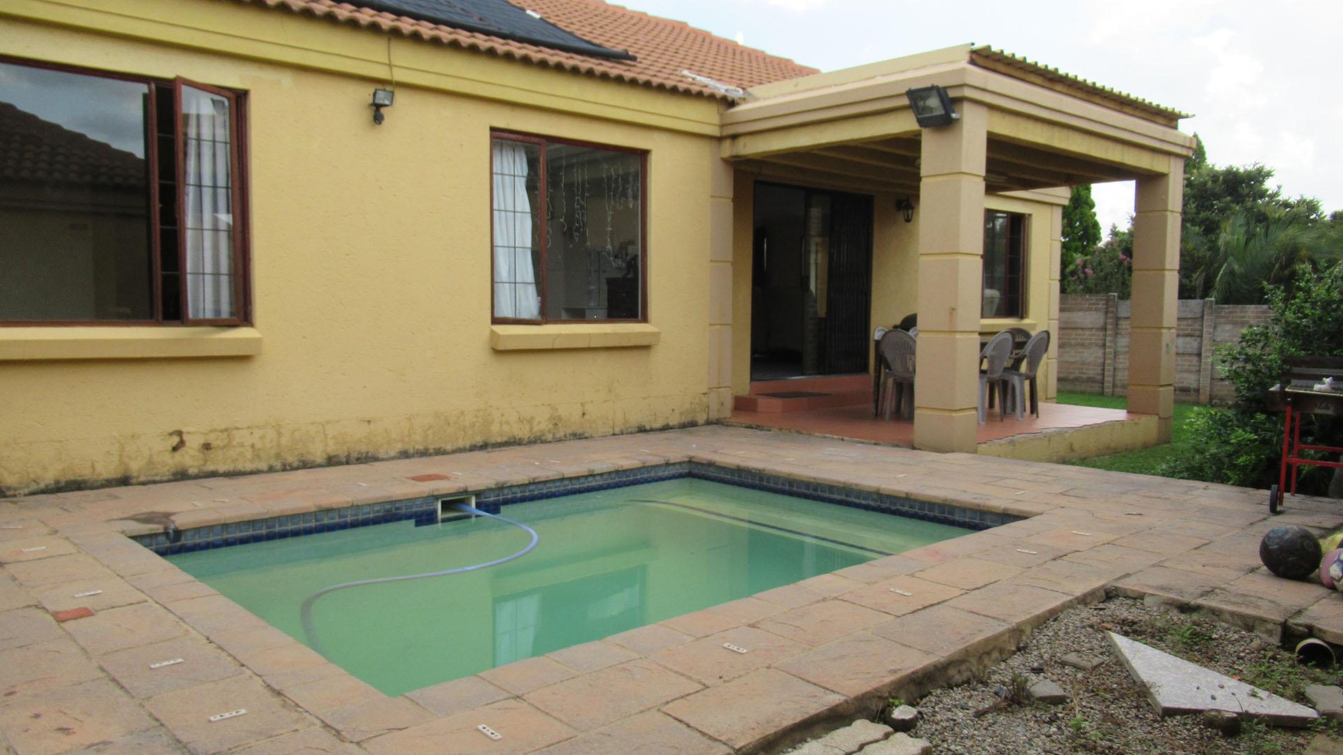 Backyard of property in Barbeque Downs