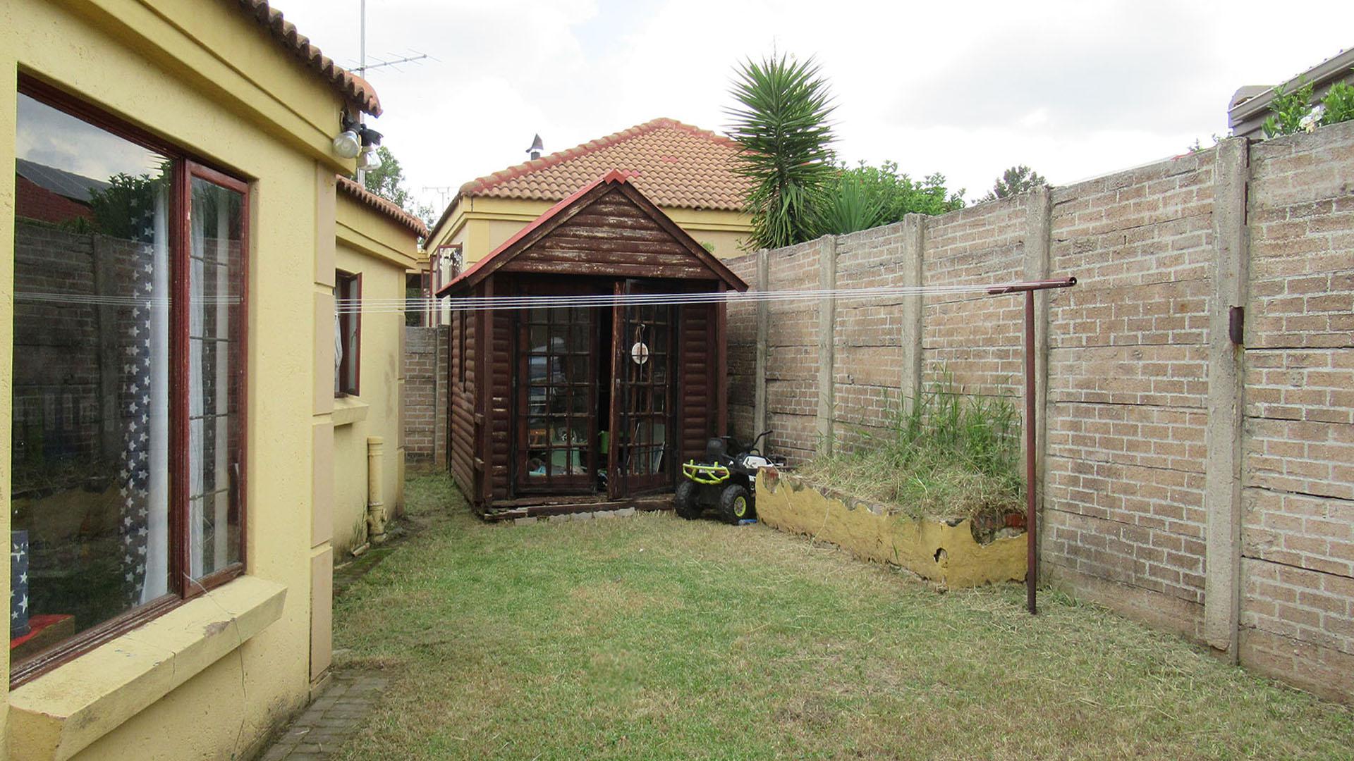 Front View of property in Barbeque Downs