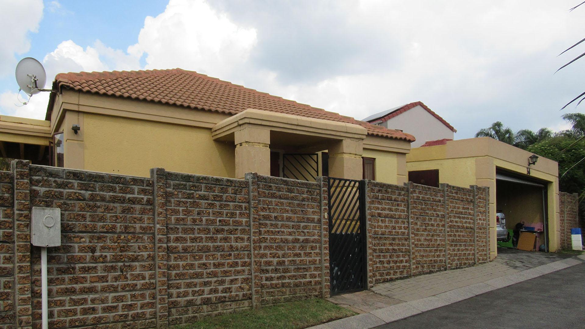 Front View of property in Barbeque Downs