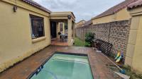 Swimming Pool of property in Barbeque Downs