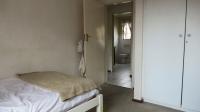 Bed Room 2 - 13 square meters of property in Barbeque Downs