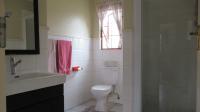 Bathroom 1 - 5 square meters of property in Barbeque Downs
