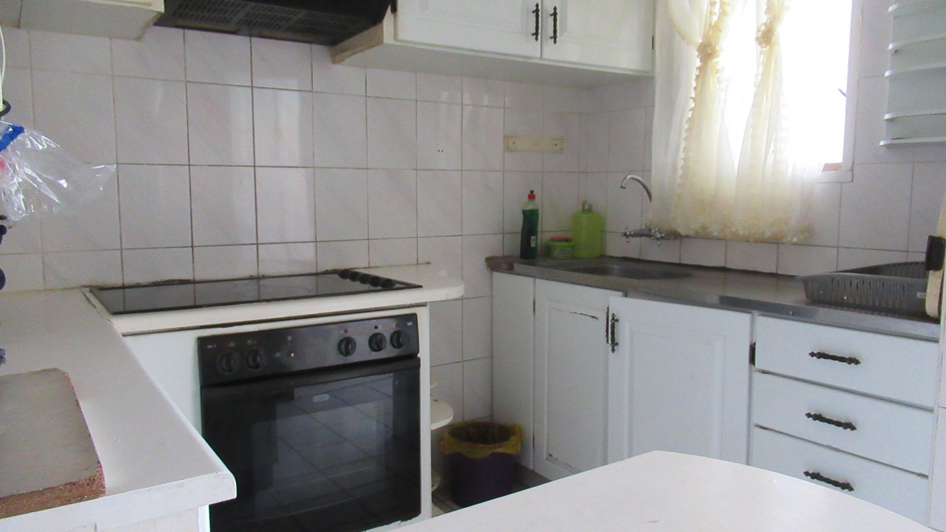 Kitchen - 7 square meters of property in Kenilworth - JHB
