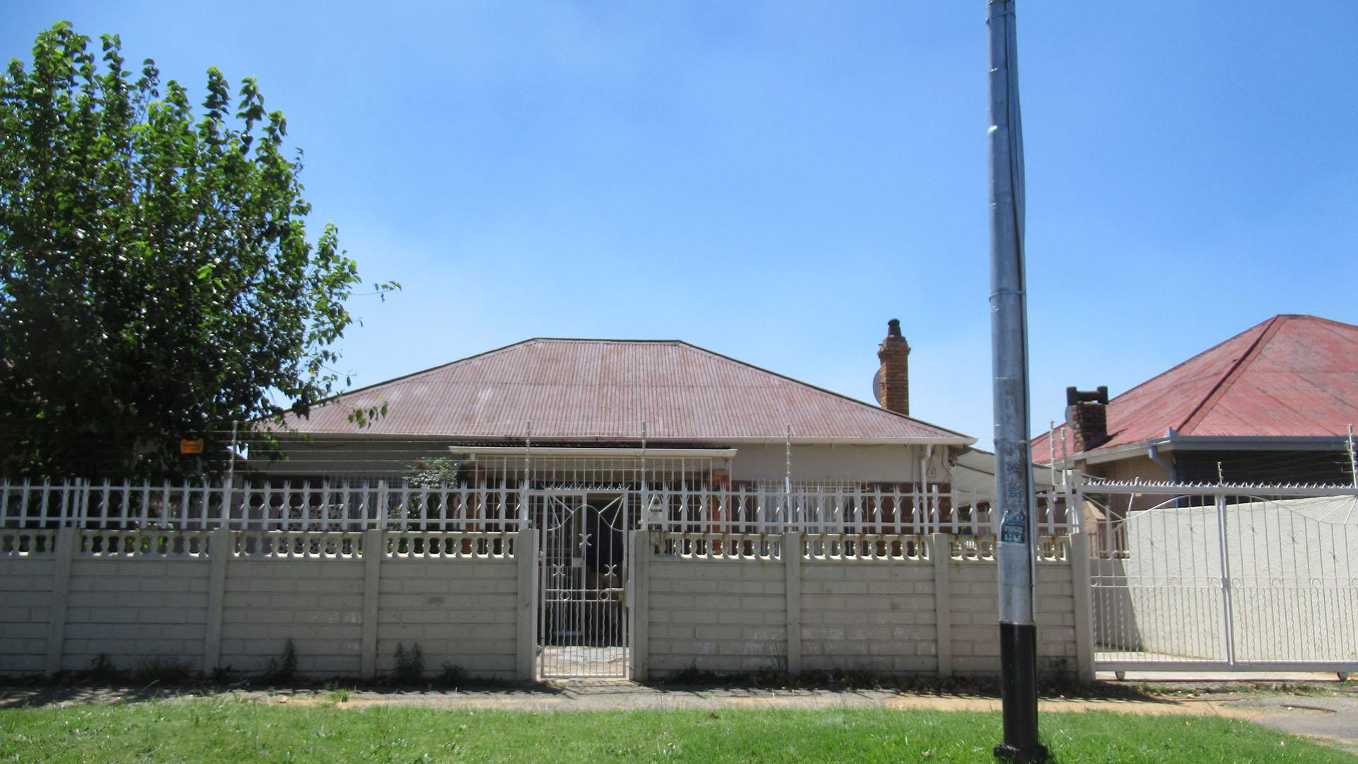 Front View of property in Kenilworth - JHB