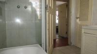 Bathroom 1 - 7 square meters of property in Kenilworth - JHB