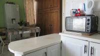 Kitchen - 7 square meters of property in Kenilworth - JHB
